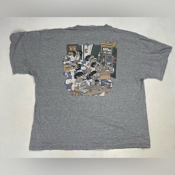 VINTAGE Sarstedt Equipment Scientist Graphic T-shirt Men XLGray Short Sleeve - Picture 1 of 6